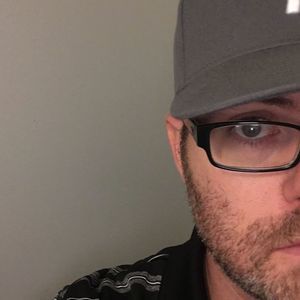 Meet your Posher, Travis